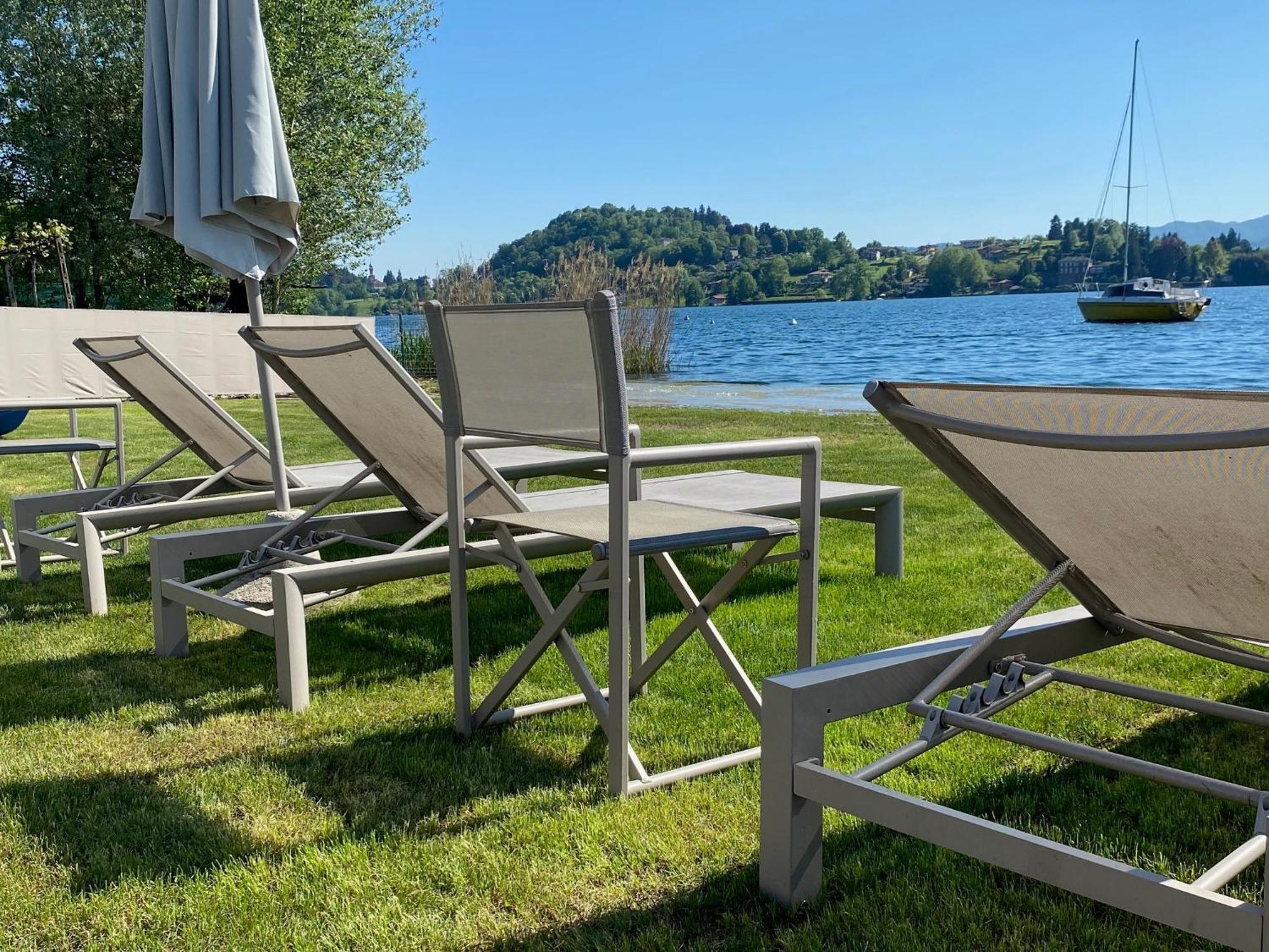 The Beach - Large Apartment With Private Beach Pettenasco Exterior foto